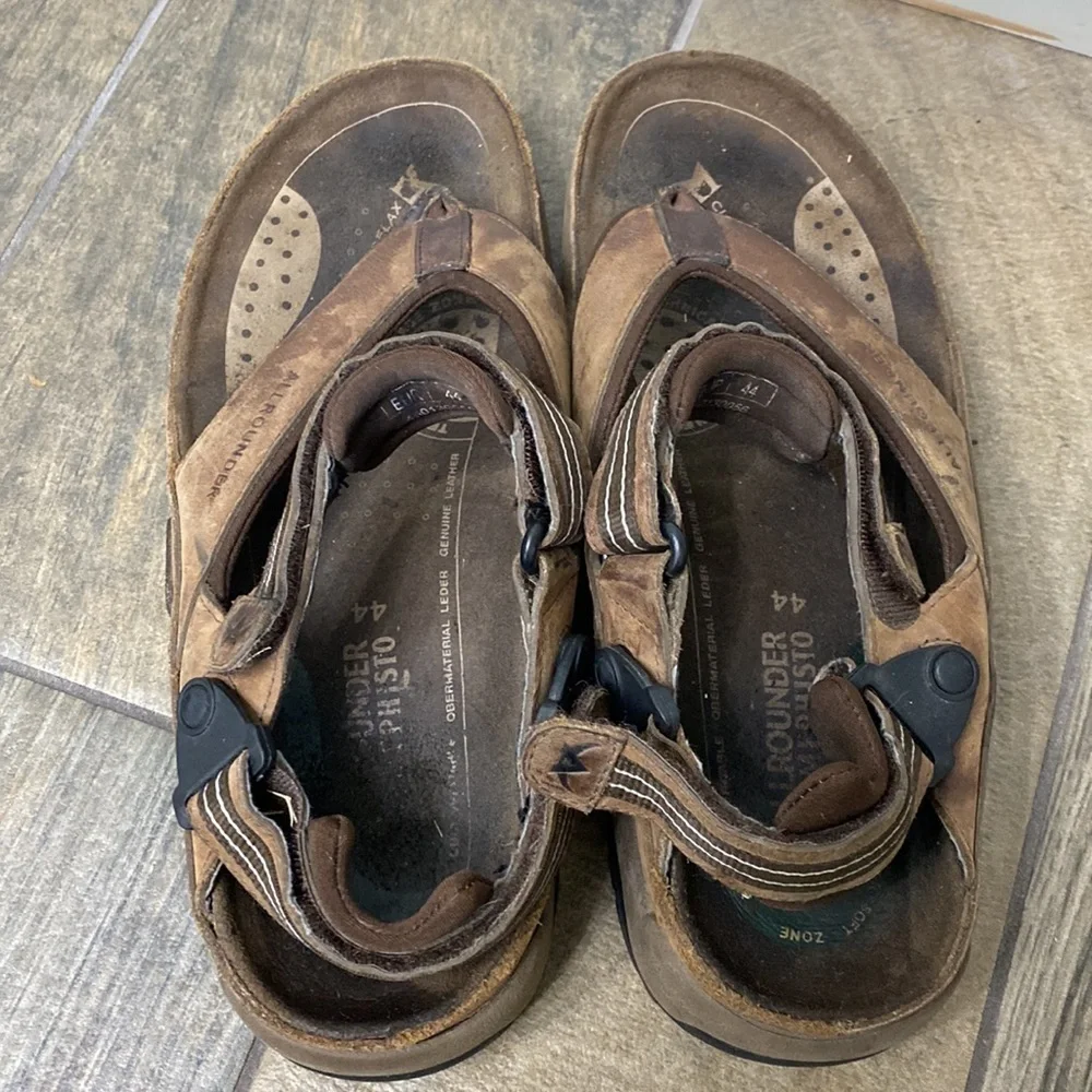 Mephisto allrounder brown leather sandals size 10.Eur44